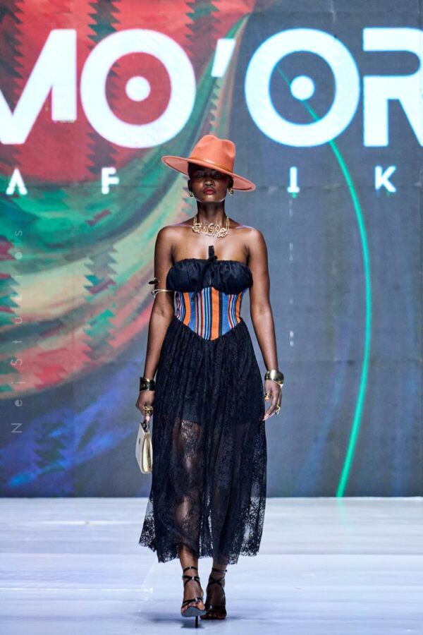 Asoke gown