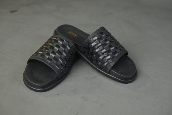 Straight Cross-Weave Leather Slides